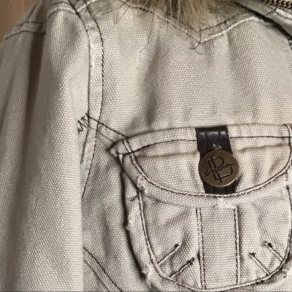 Burton Snowboard Jacket - Picture 5 of 8